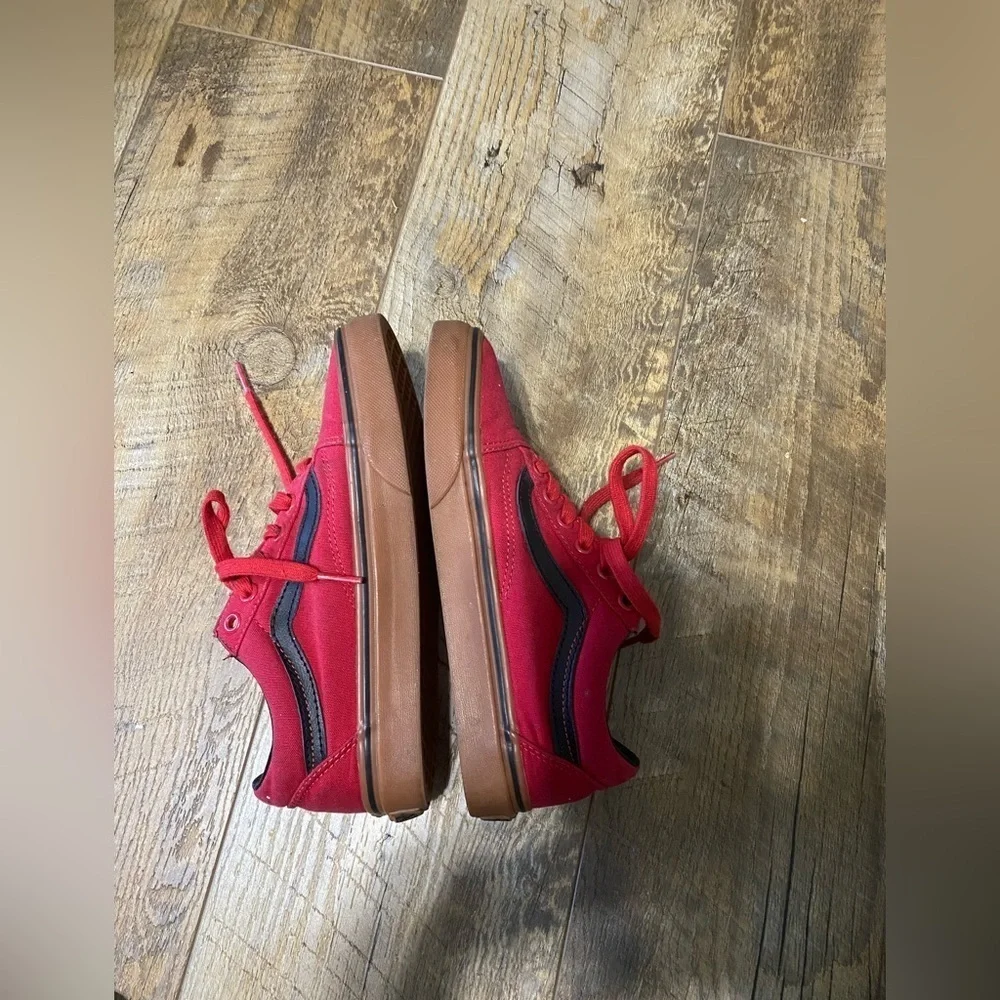 Vans Old Skool Casual Red and Black Shoes Women’s Size 6